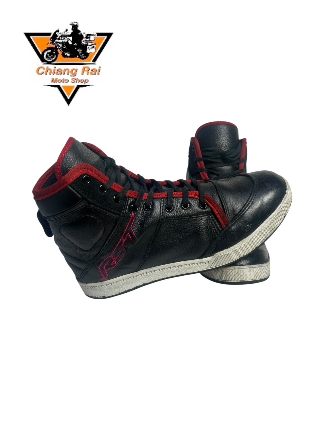 รองเท้าขี่มอเตอร์ไซด์( มือสอง) RCBT-057 Size ขนาดจากป้าย 42:EUR / 8:UK / 26.5:Cm.(RST)