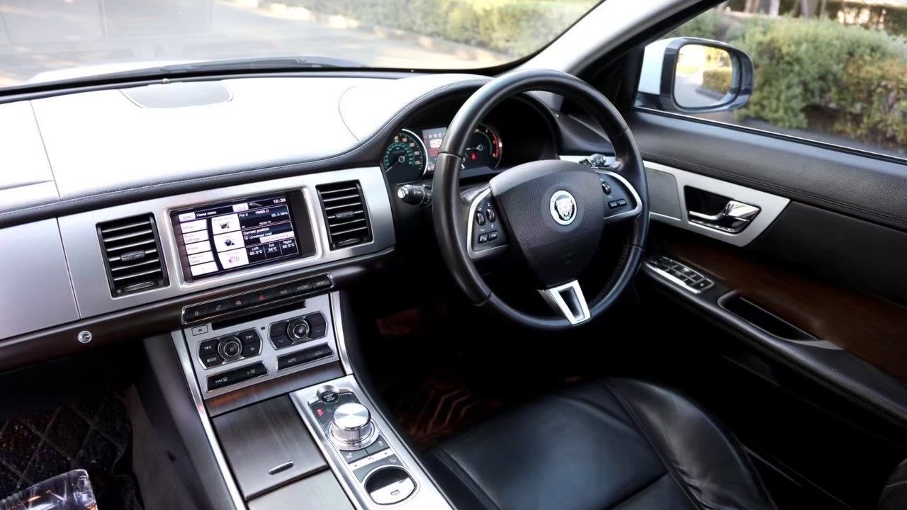 Jaguar XF (ดีเซล) ปี 2012