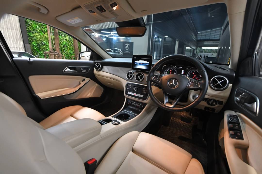 Mercedes Benz GLA 200 ปี 2019