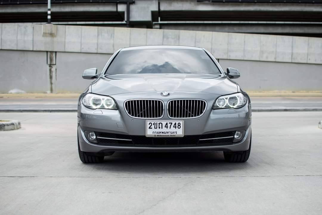 BMW 523i Luxury (F10) ปี 2011