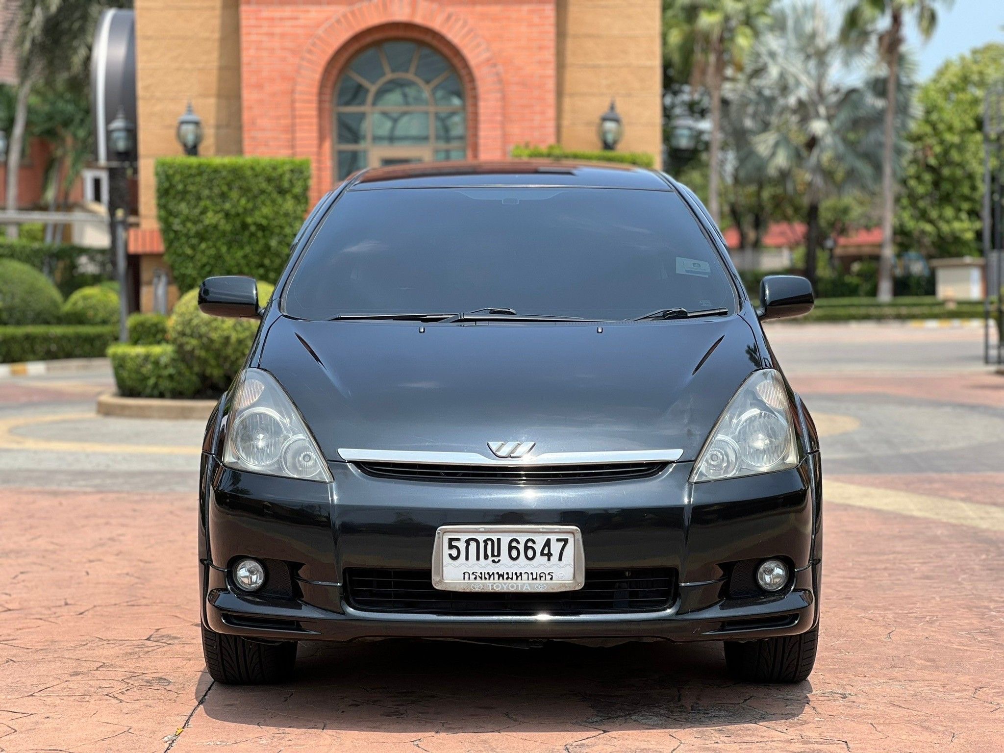 TOYOTA WISH 2.0 Q ปี 2004