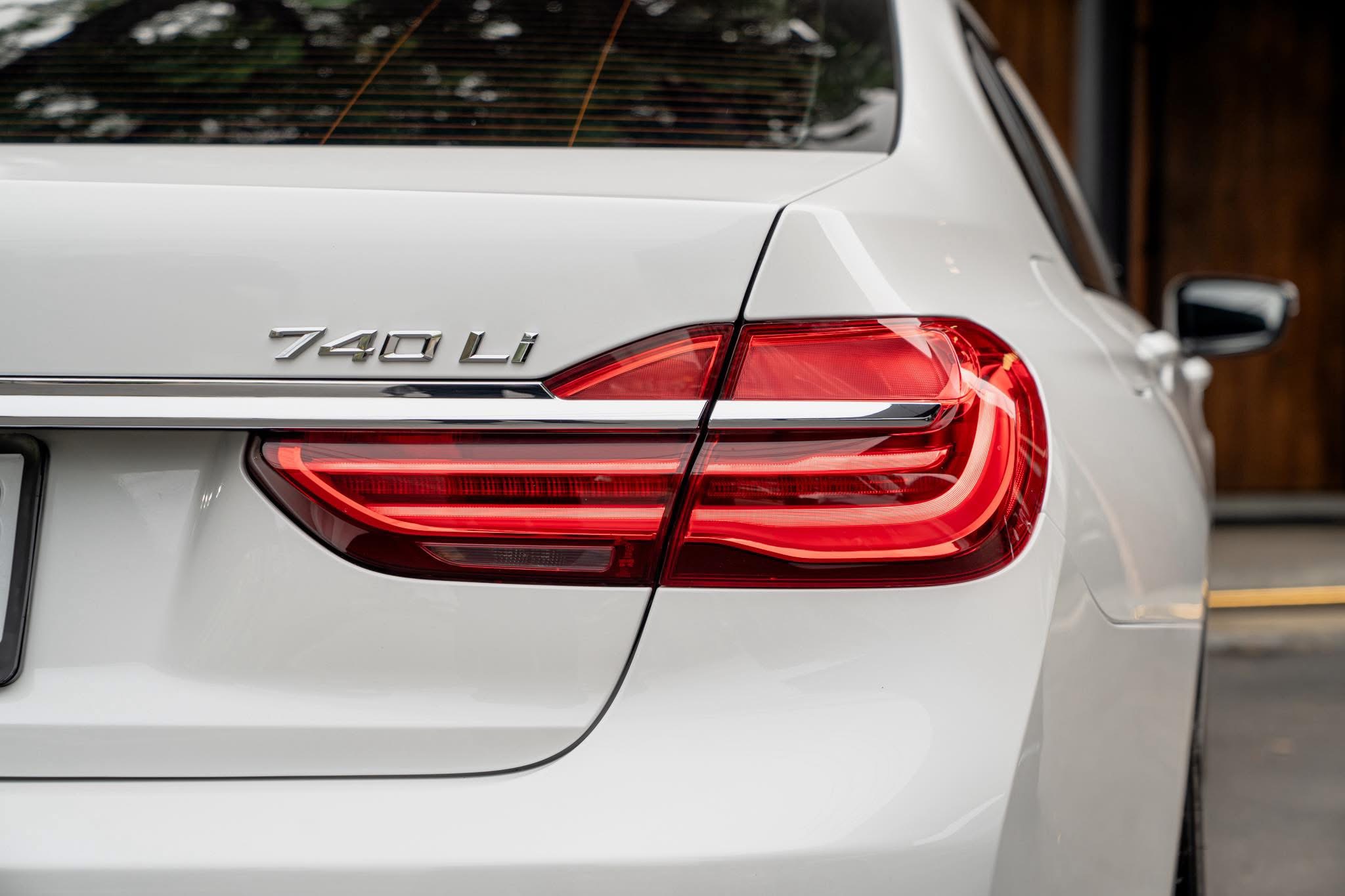BMW 740Li Pure Excellence ปี 2017