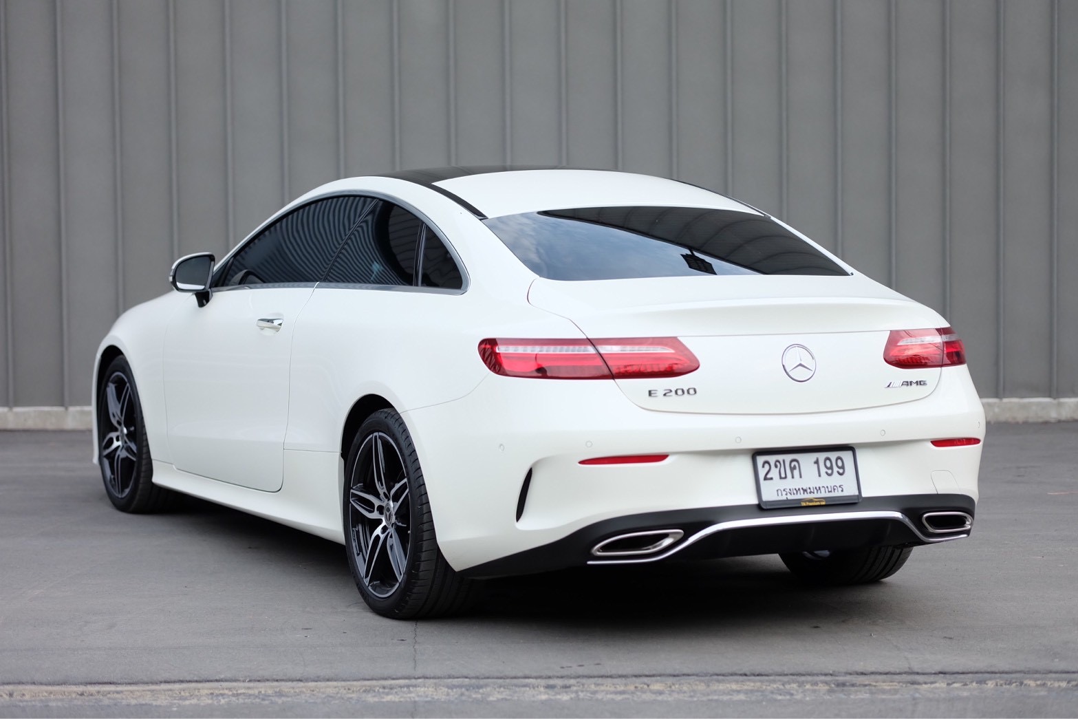 Mercedes Benz E200 Coupe AMG Dynamic 2021 แท้