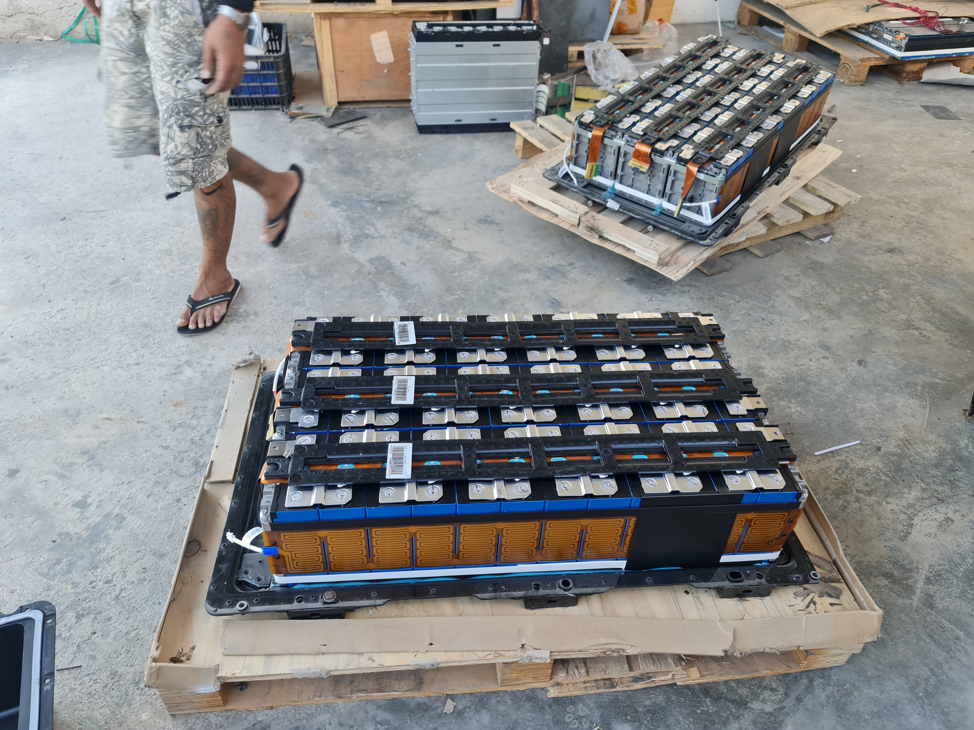 แบตเตอรีลิเธียม CATL LFP 302Ah สำหรับประกอบทำ แบตเตอรี่สำหรับโฟลคลิฟท์ไฟฟ้า ระบบ 48v 302Ah ทดแทนแบตน้ำเดิม
