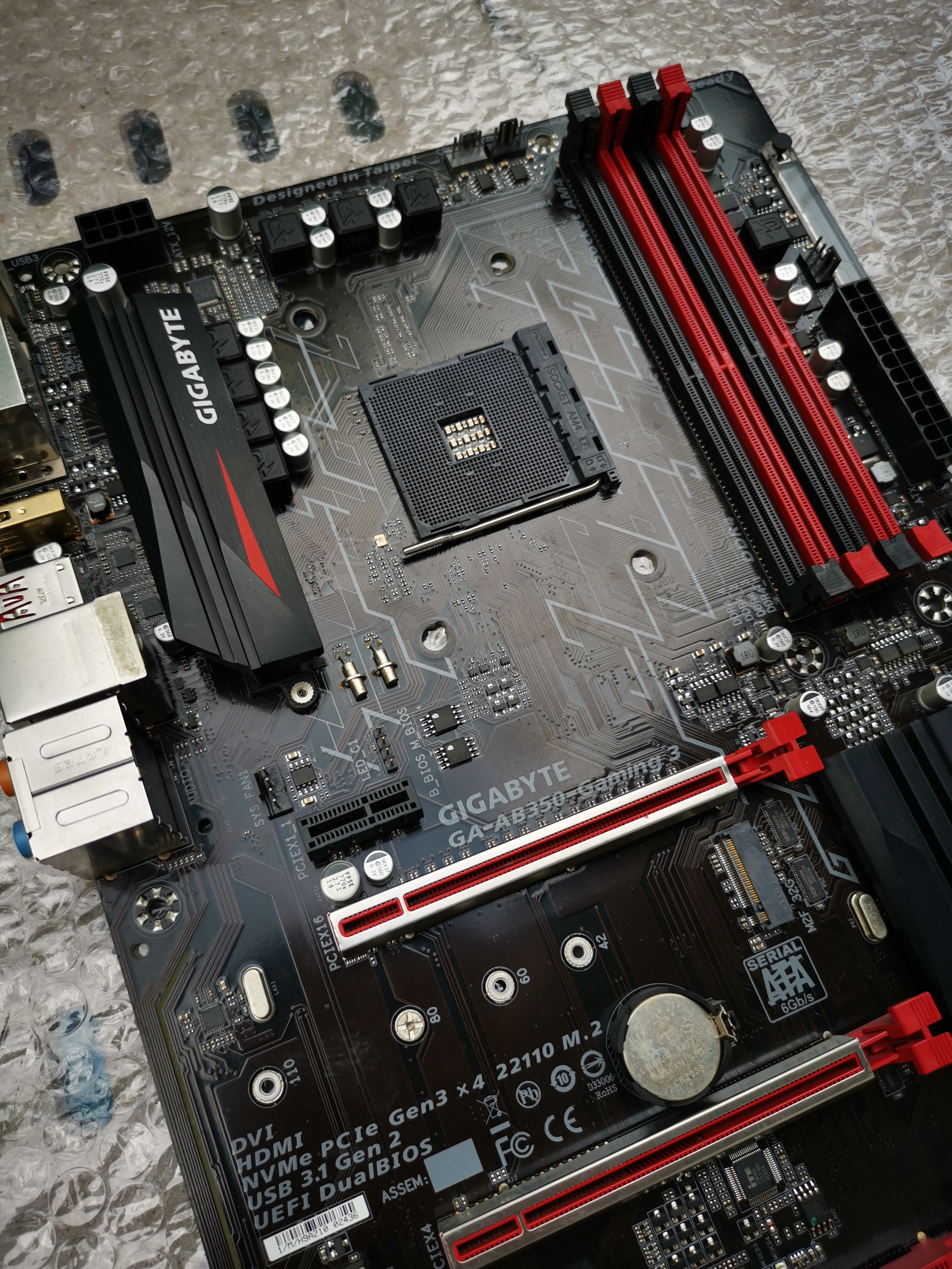 GIGABYTE GA-AB350-GAMING 3