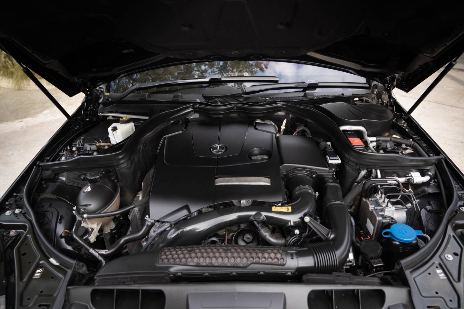 Mercedes Benz E200 Coupe AMG W107 ปี2015