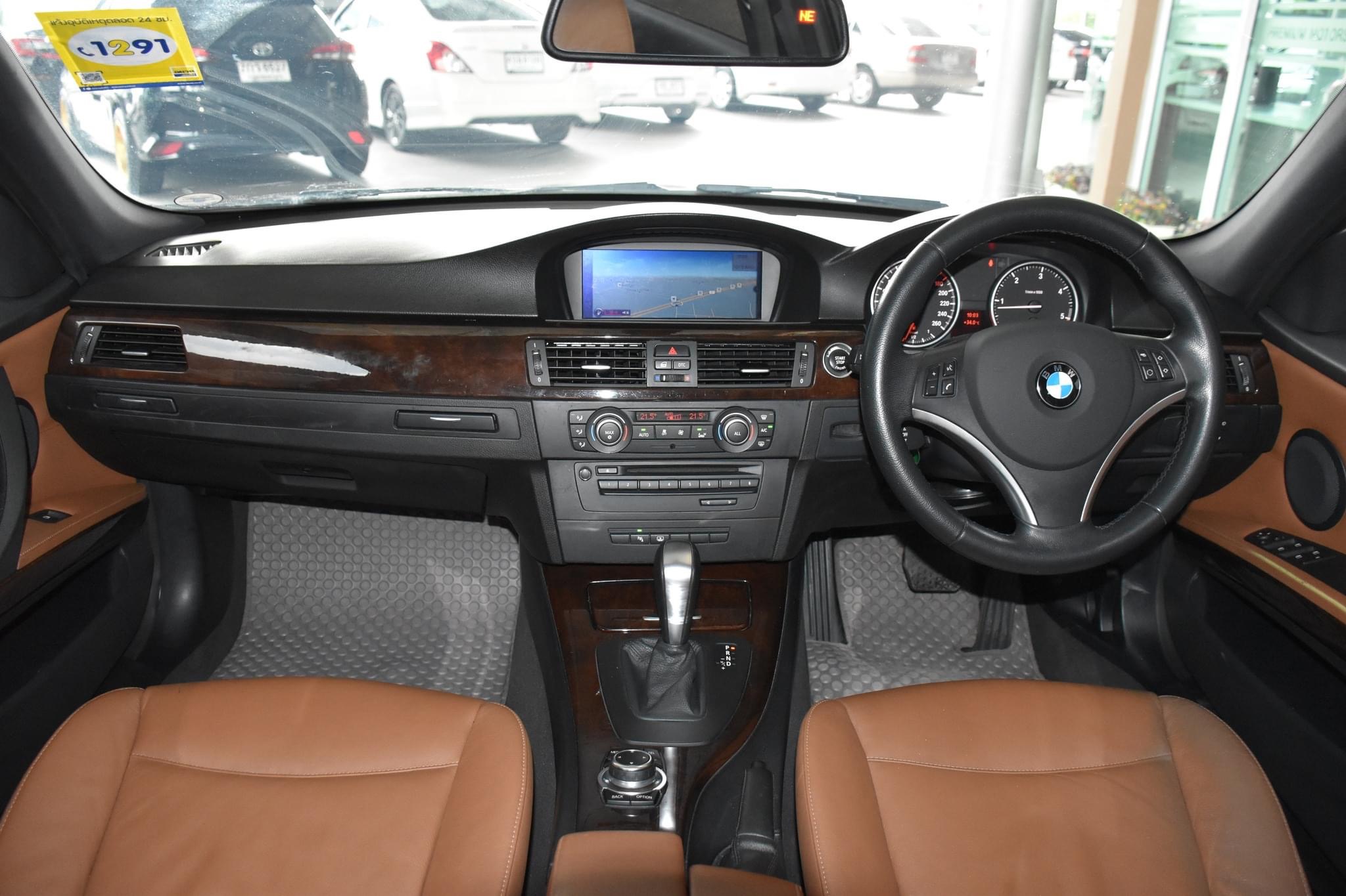 BMW 320d SE LCI V-Shape E90 ปี2012