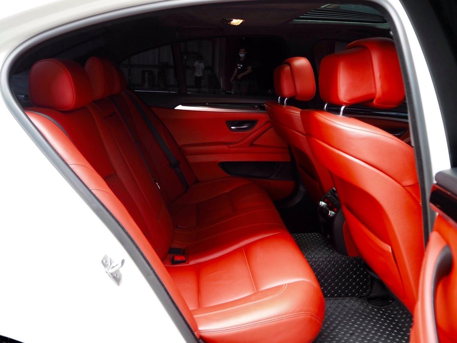 BMW M5 F10 ปี 2012