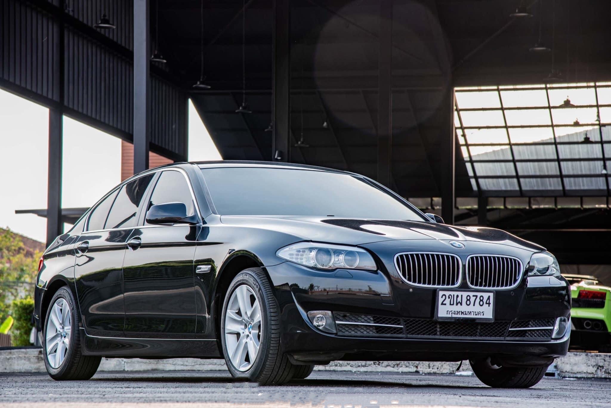 Bmw 523i Highline F10 ปี 2011