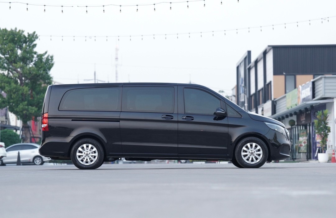 Mercedes Benz V220d ปี 2020