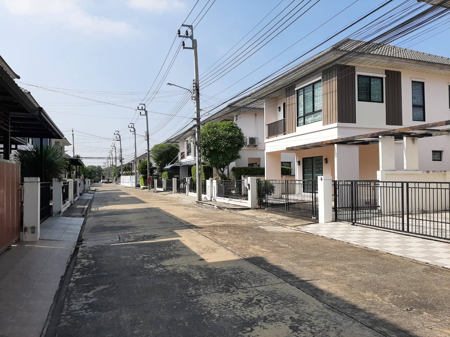 ให้เช่า บ้านเดี่ยว ติดถนนกาญจนา ตรงข้ามไทวัสดุบางบัวทอง