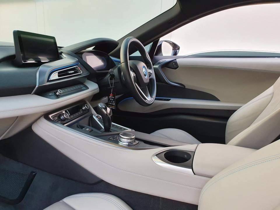 BMW i8 ปี 2015