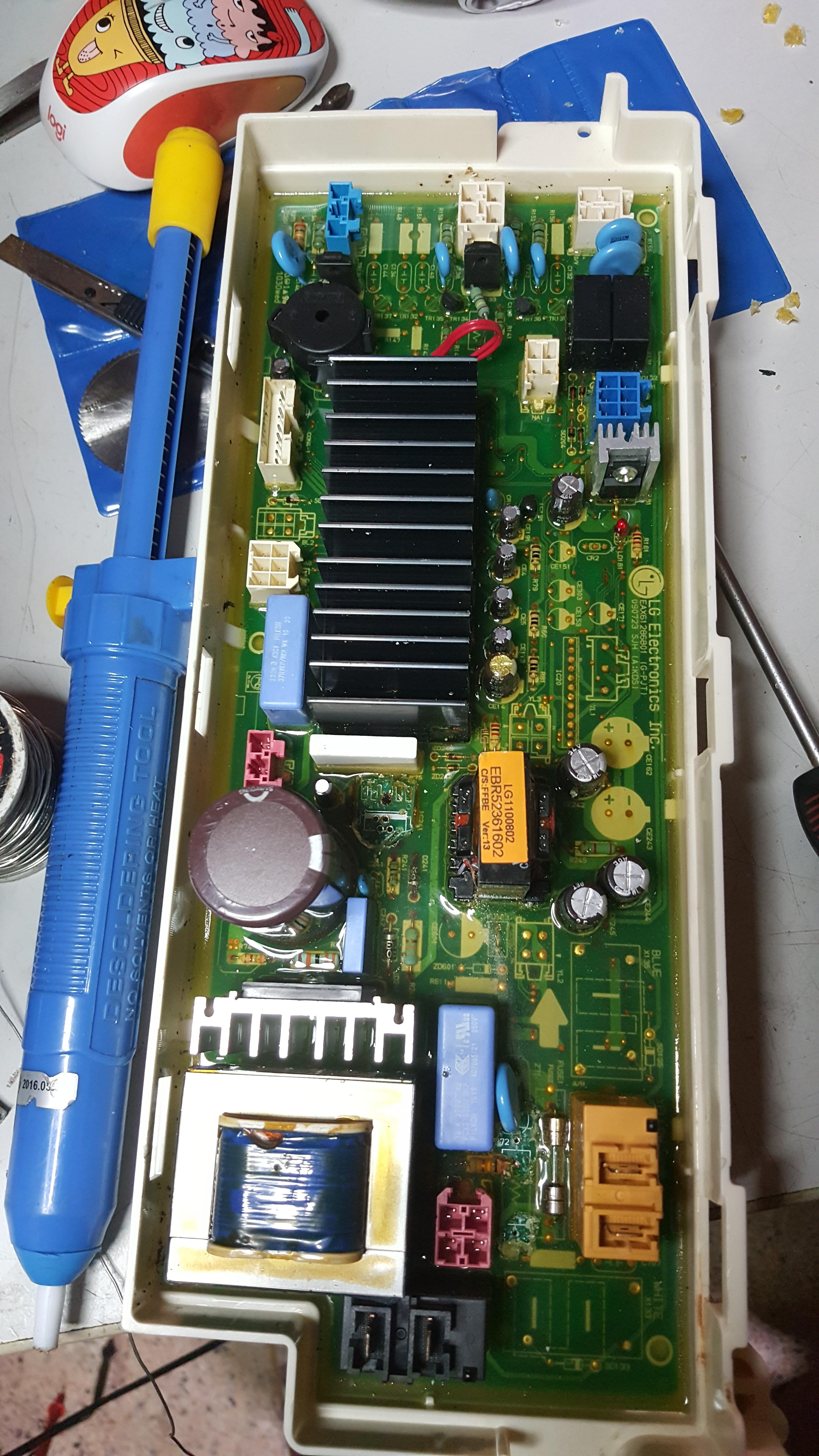 ซ่อมเครื่องซักผ้า ยี่ห้อ LG รุ่น WD-12470TD อาการเปิดเครื่องไม่ทำงาน ไฟไม่เข้า