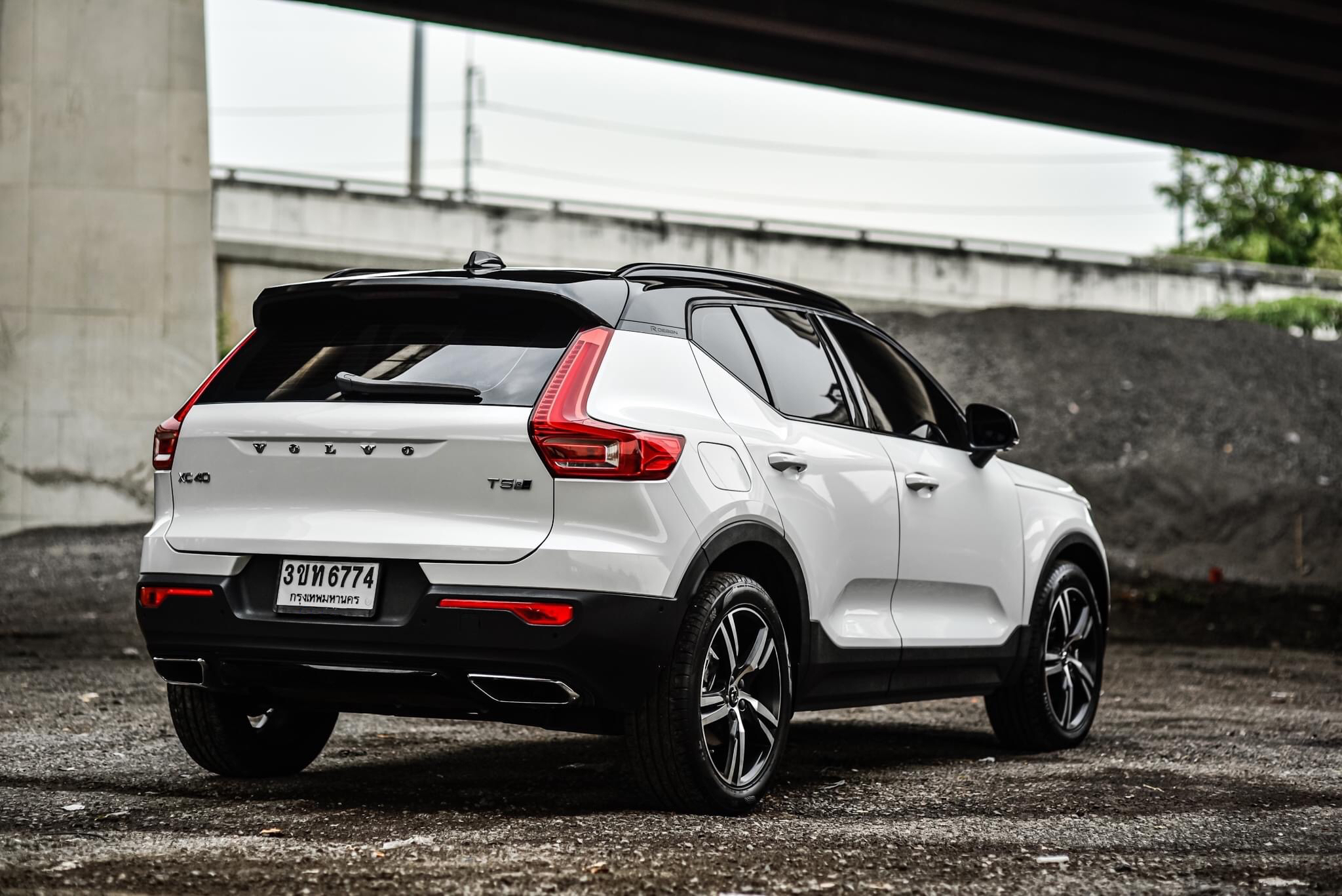 Volvo XC40 T5 R-Design AWD ปี 2019