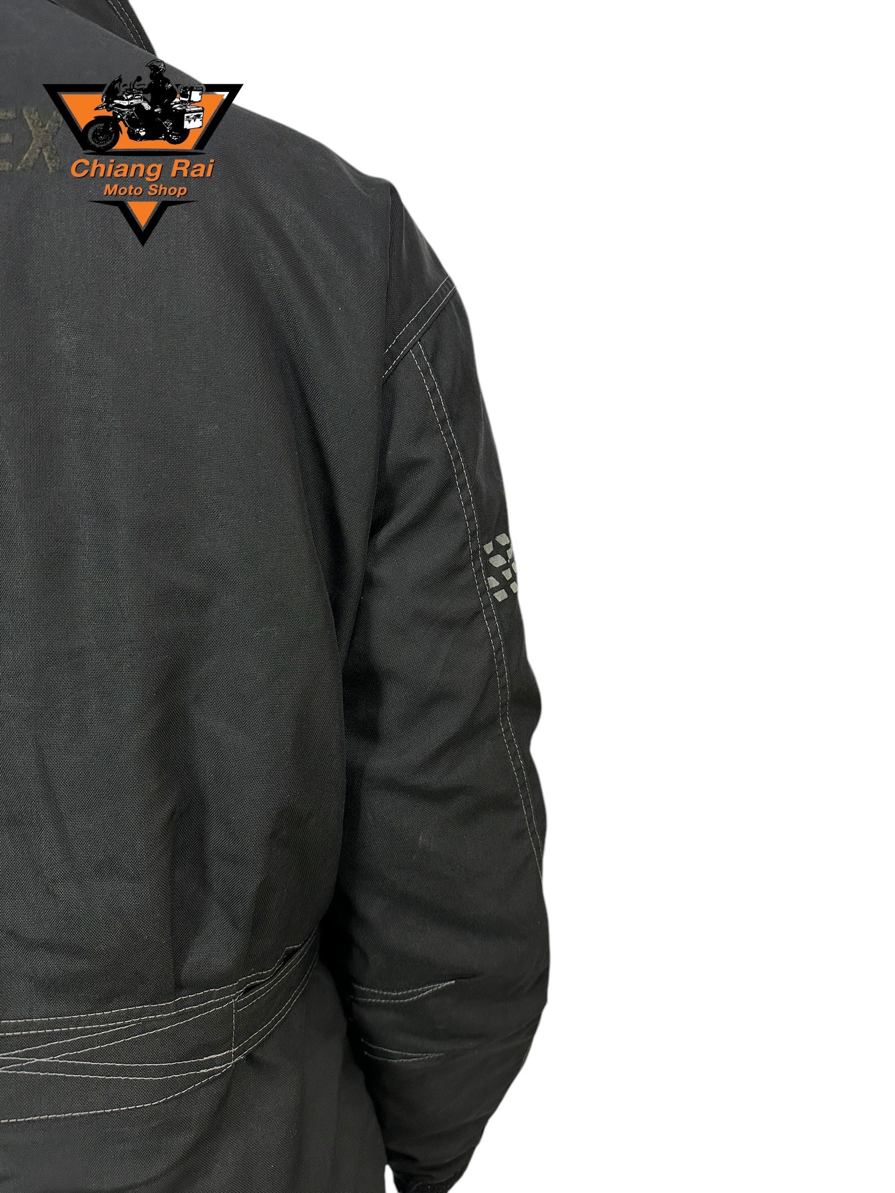 เสื้อขี่มอเตอร์ไซด์( มือสอง) RCTA 746 อก 48" ยาว 27 (L) **rukka**