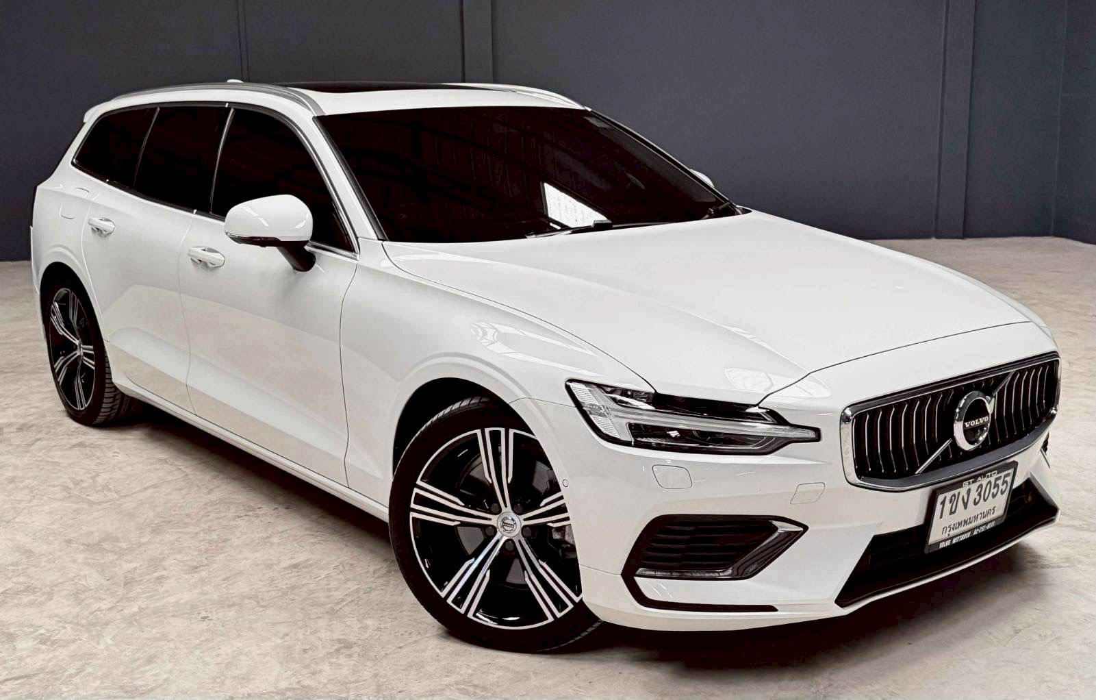 Volvo V60 T8 Inscription 4WD Wagon ปี 2020