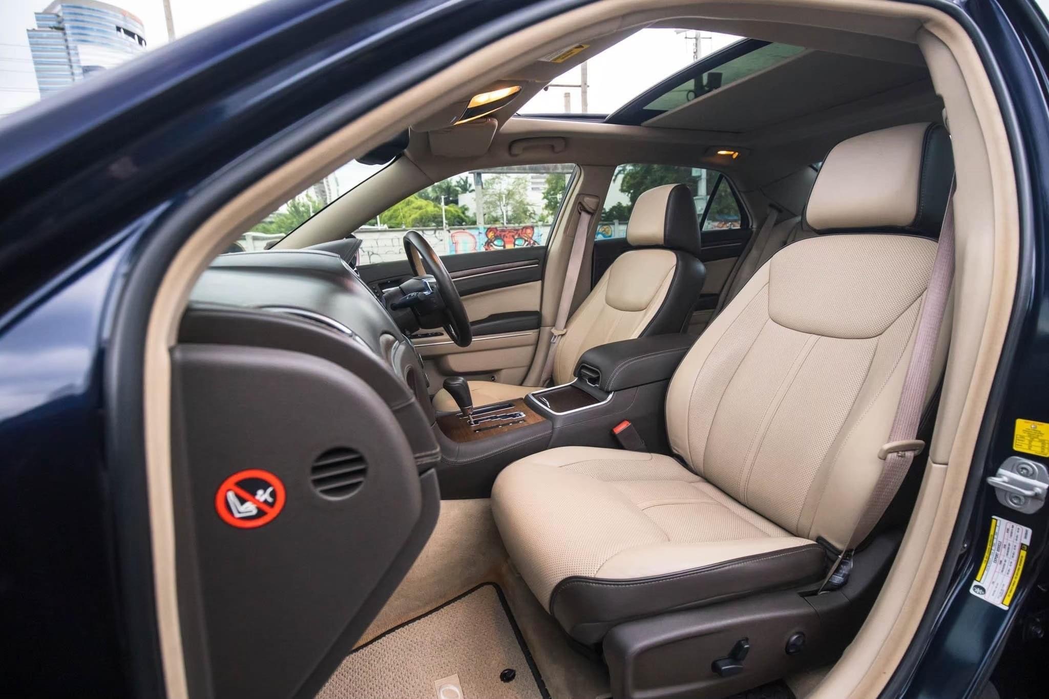 Chrysler 300C Diesel CRD ปี 2013