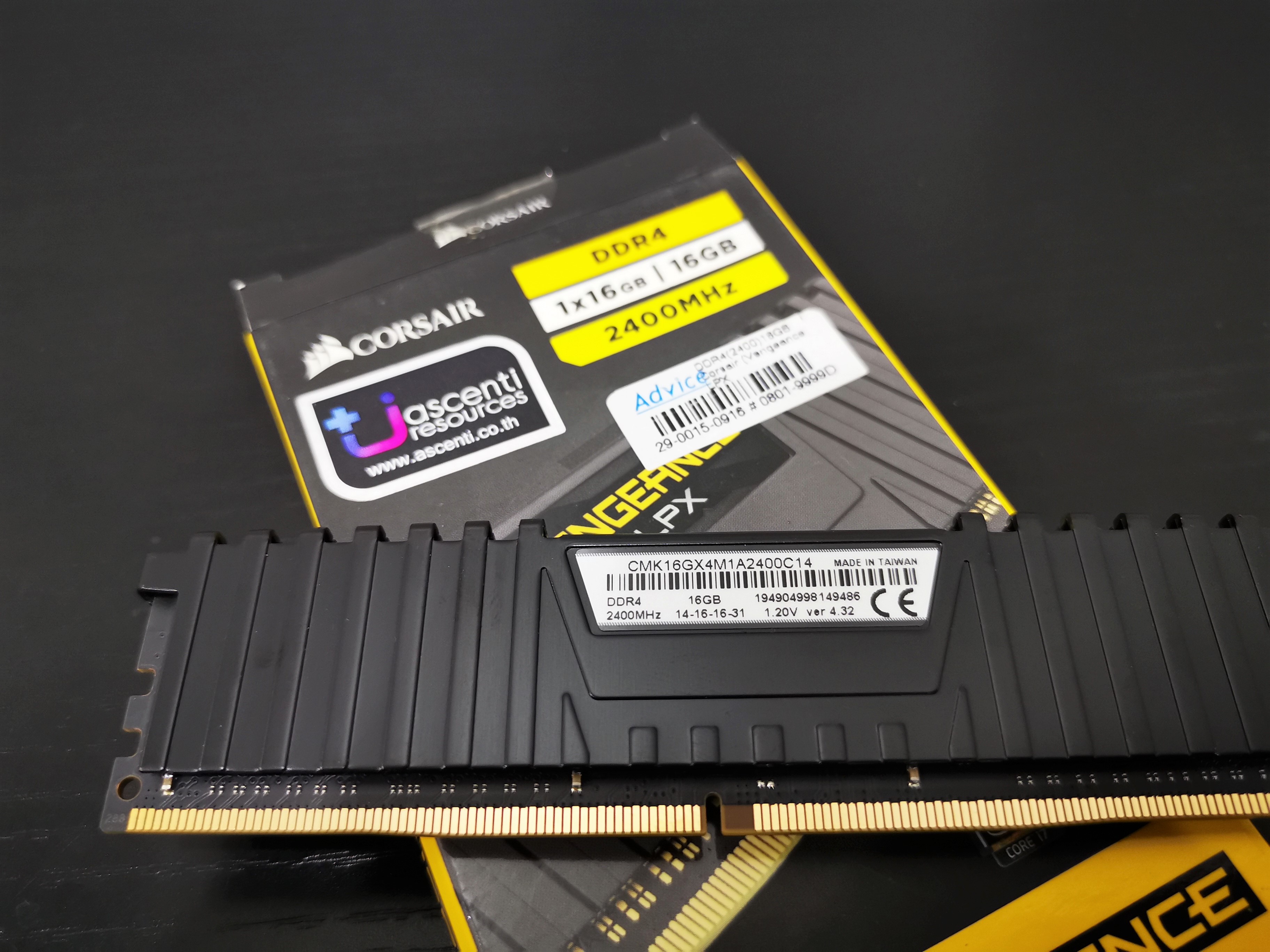 RAM Corsiar VENGEANCE LPX DDR4 16GB(16*1)/2400 (Black)