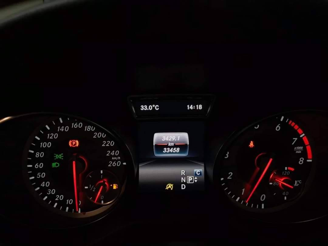 Mercedes-Benz GLA200 Urban ปี 2016