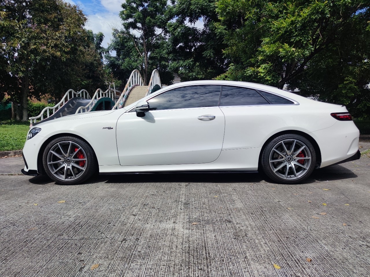 Mercedes-Benz E-Class E200 Coupe AMG (Facelift) ปี 2022