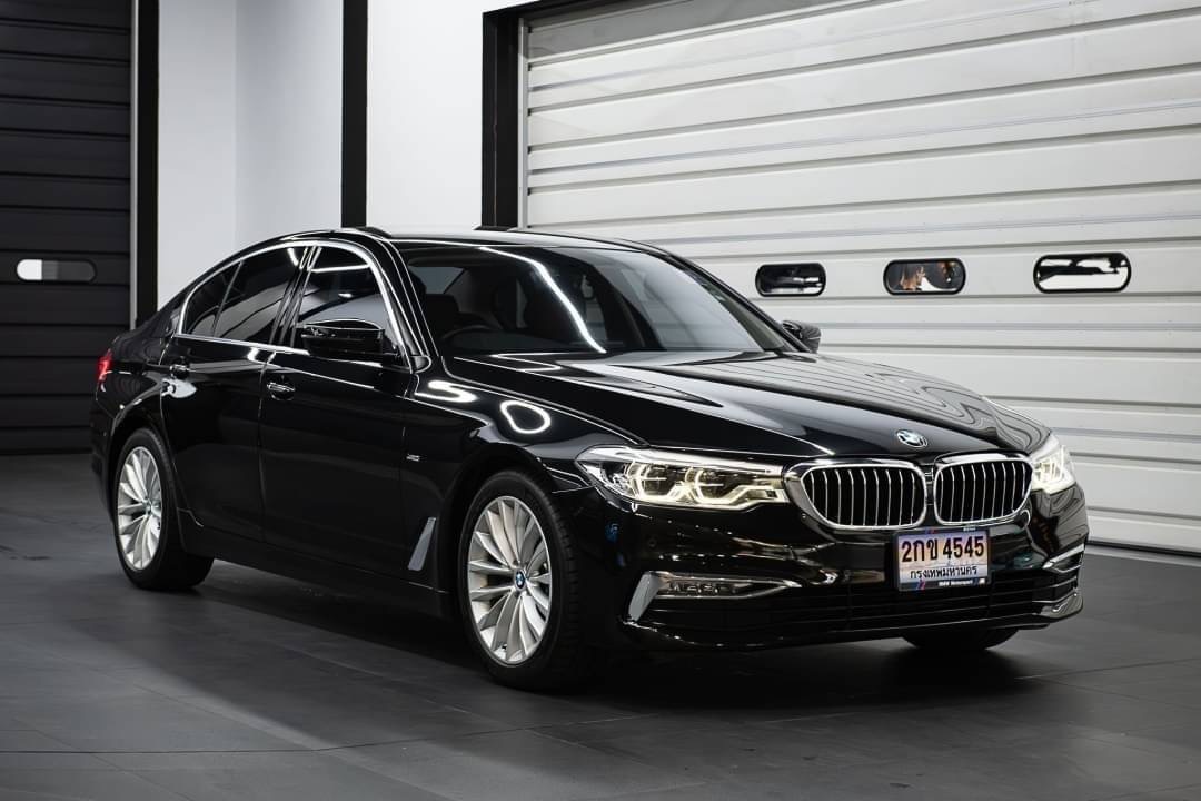 BMW 520d Luxury G30 CBU ปี 2017