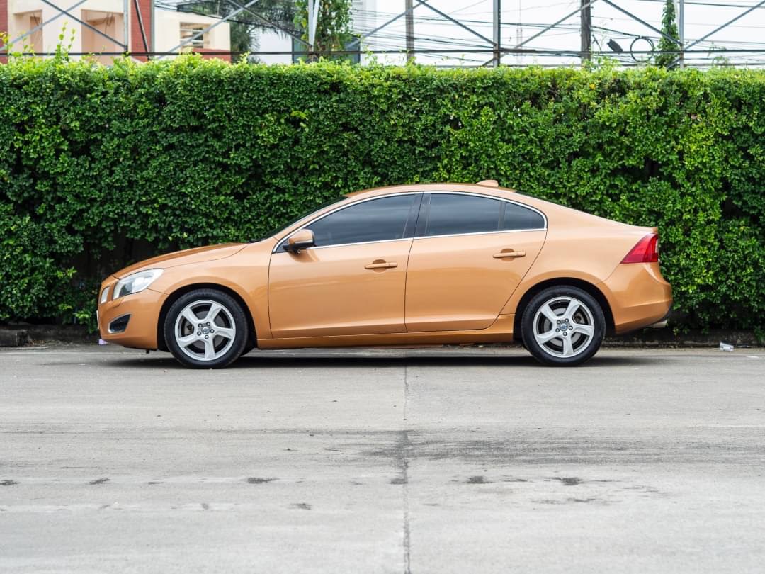 VOLVO S60 2.0T ปี 2011