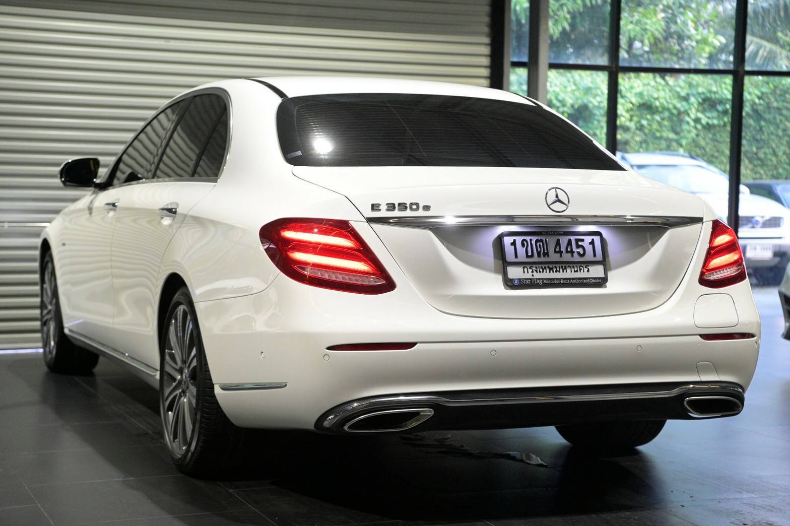 Mercedes-Benz E350e Exclusive ปี 2018