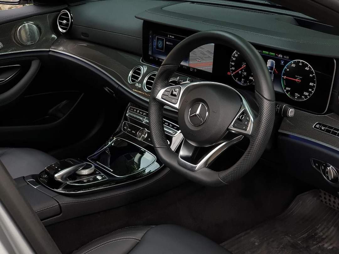 Mercedes Benz E350e AMG ปี 2018