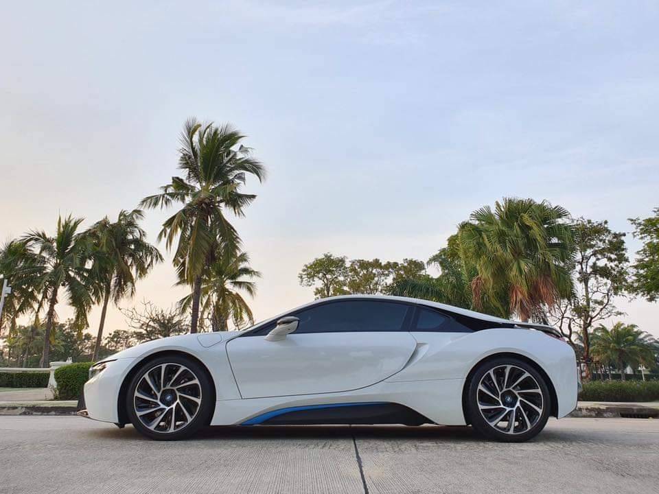 BMW i8 ปี 2015