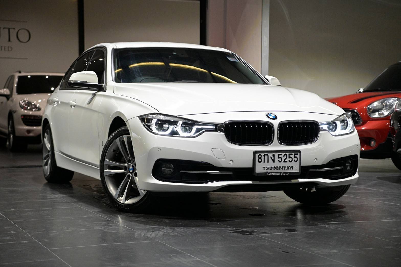 BMW 330e Sport ปี 2018