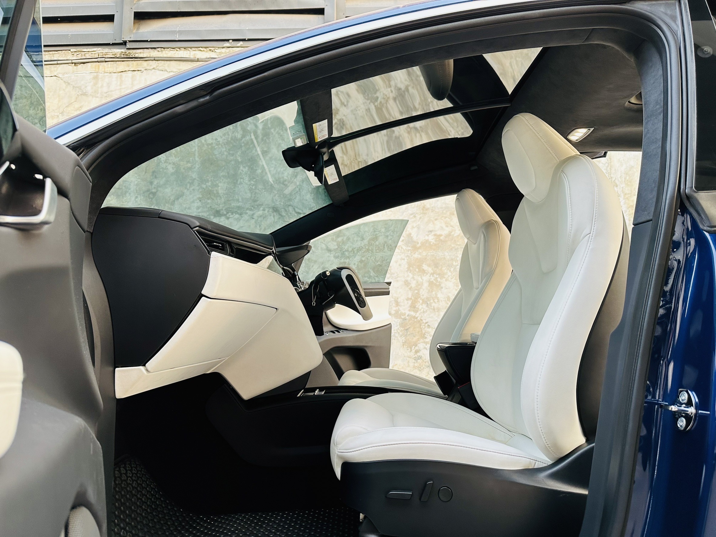 Tesla Model X Long Range AWD Dual Motor ปี 2020 (ขายดาวน์)