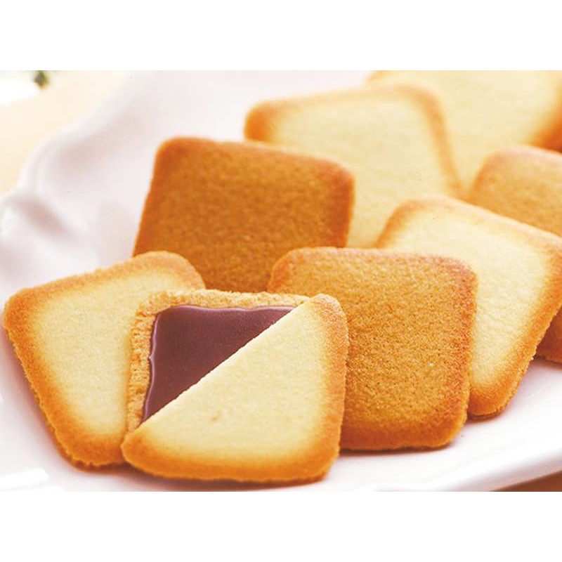 Languly Matcha Cookie แลนกูลี่ คุกกี้สอดไส้ครีมมัจฉะ อร่อย หอมมาก😋กล่อง 12 ชิ้น