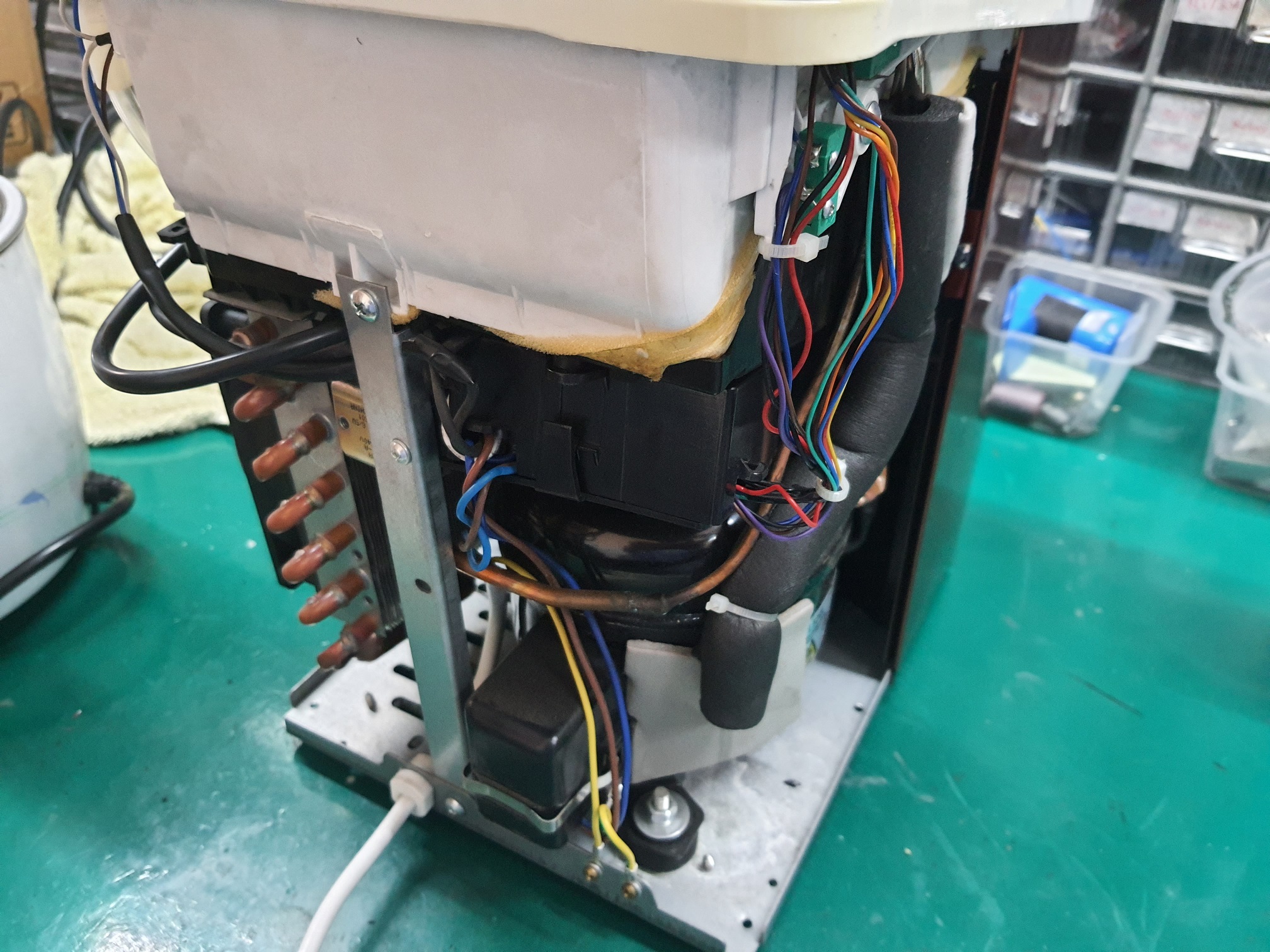 ซ่อมเครื่องทำน้ำแข็ง ยี่ห้อ XIAOMI CONAIR รุ่น CZS-26YB อาการเครื่องไม่ทำน้ำแข็ง