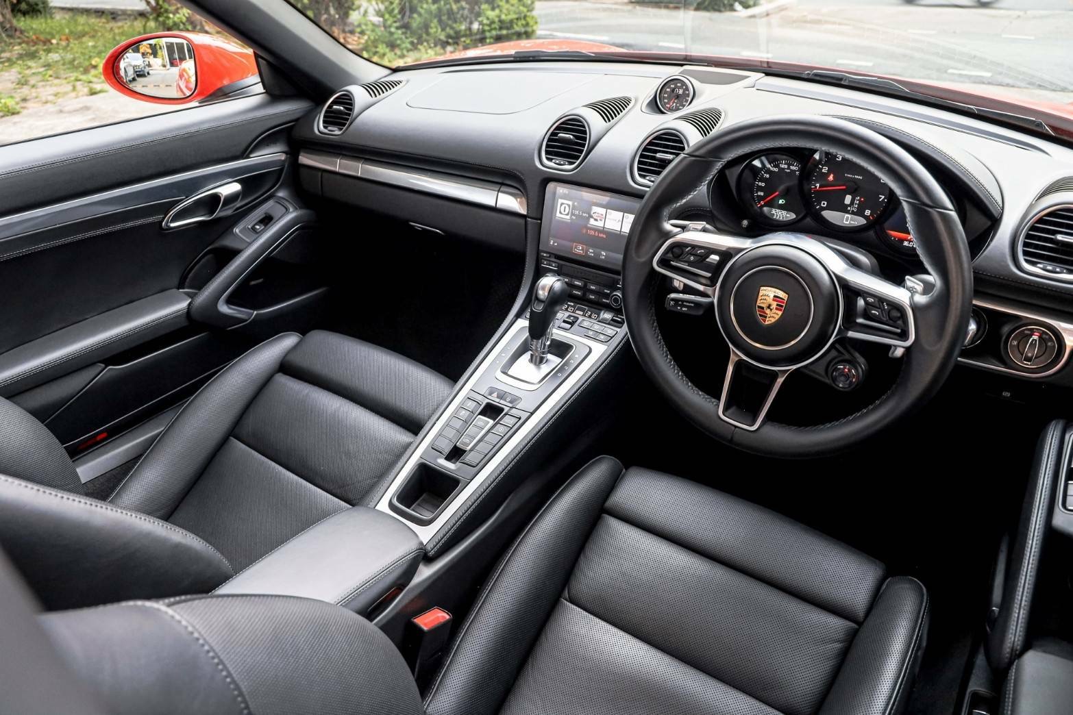 Porsche 718 Boxster สีพิเศษ Lava Orange ปี 2017