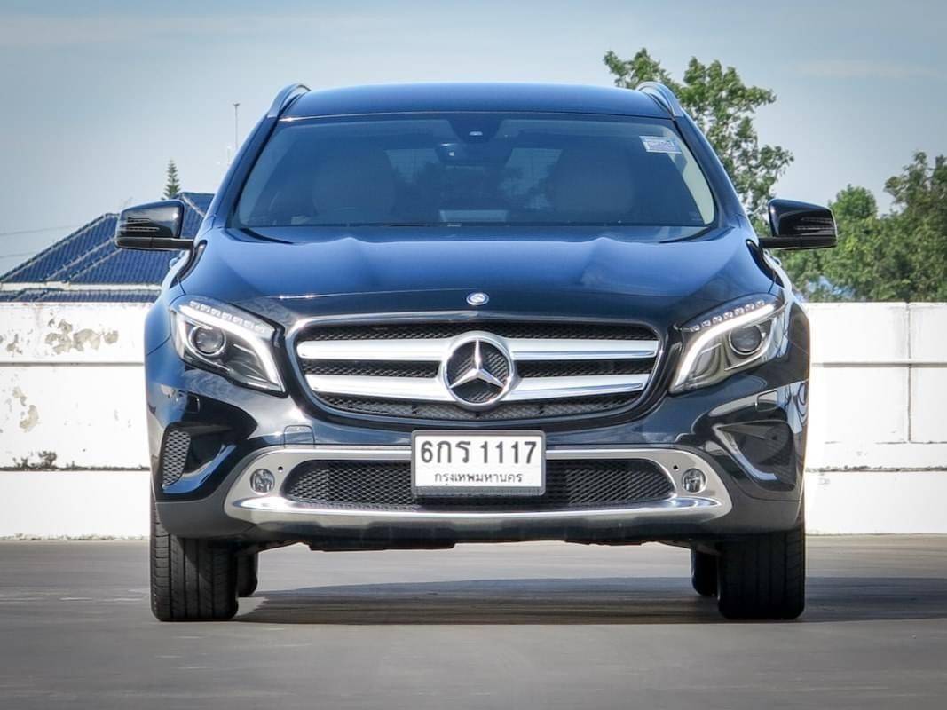 MERCEDES BENZ GLA 200 URBAN ปี 2017