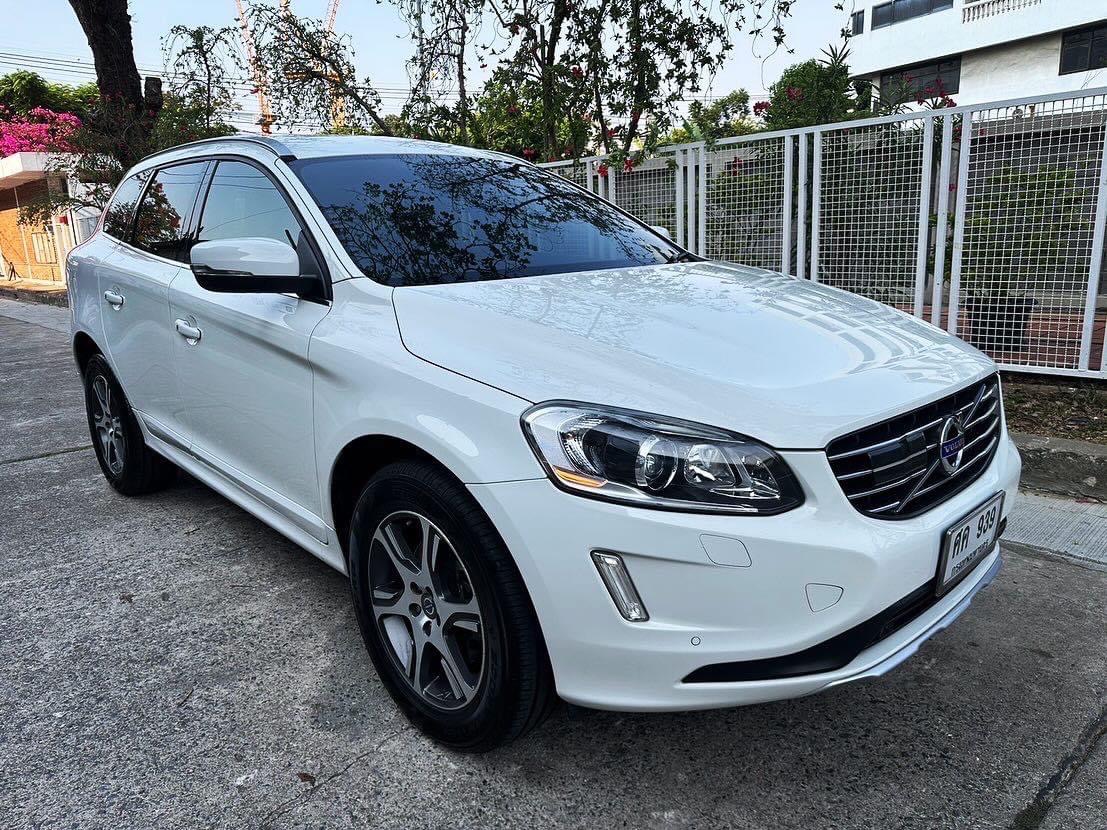Volvo XC60 2.0 เบนซิน T5 SUV Crossover ปี 2015 รุ่นท็อป