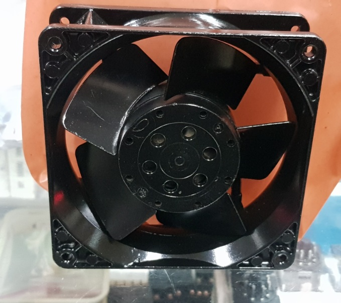พัดลมใบพัดเหล็ก 220VAC 120x120x38 แบบขั้วเสียบ