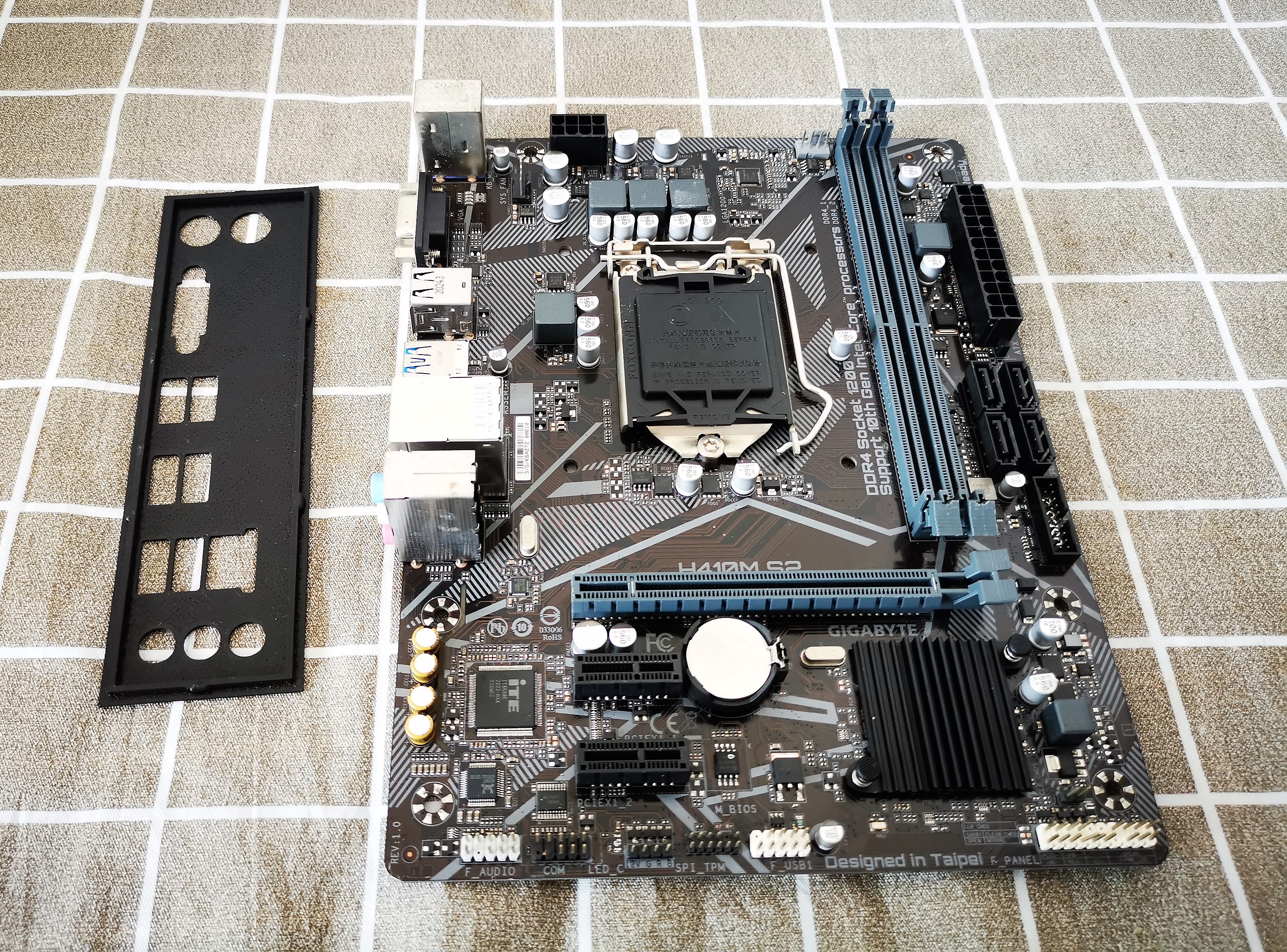 Gigabyte H410M S2