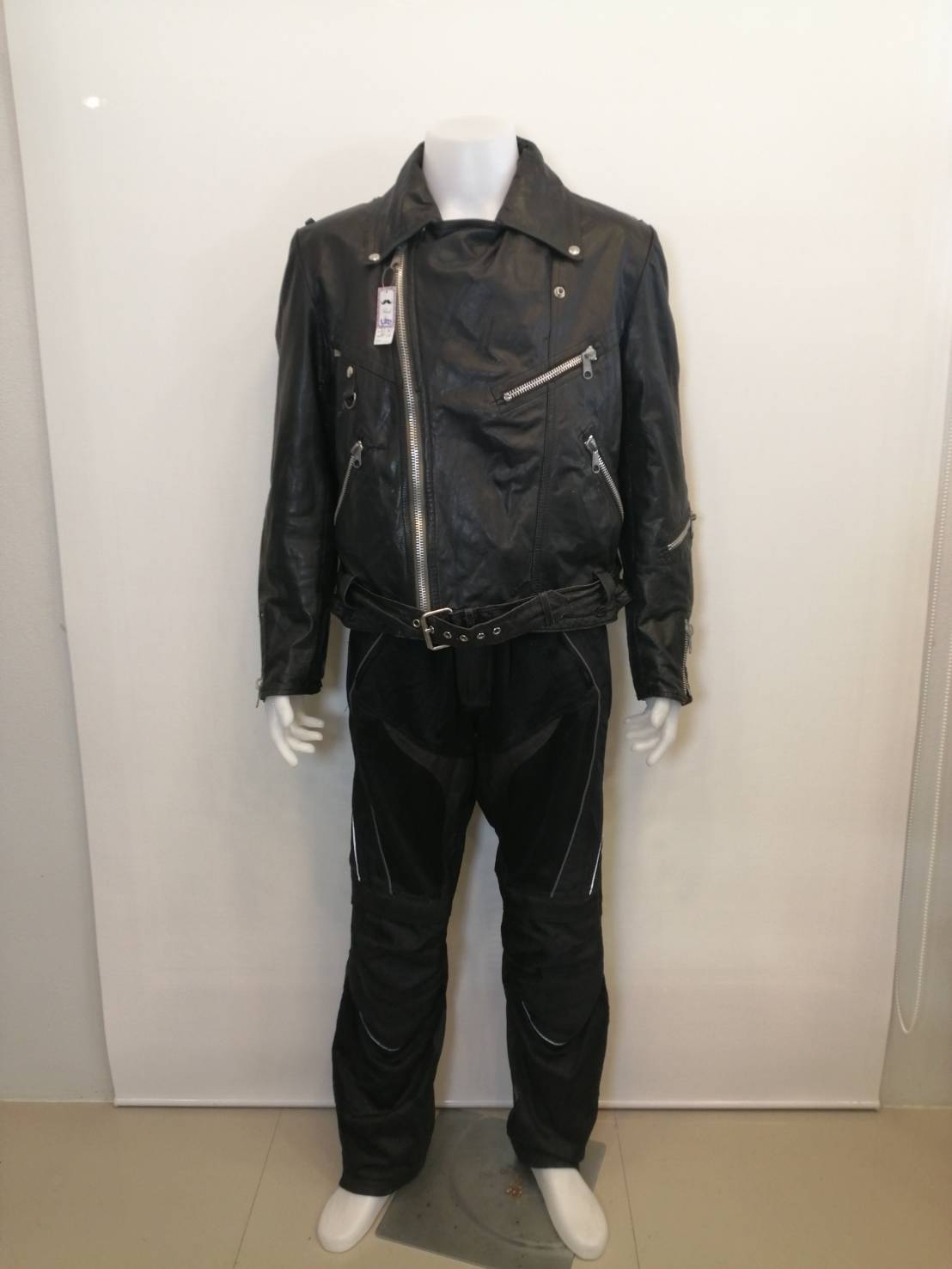 เสื้อขี่มอเตอร์ไซด์( มือสอง) RCS 301 อก 48" ยาว 24" **ยี่ห้อ - **(ไม่มีการ์ด)