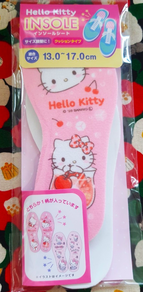 Sanrio Hello kitty คิตตี้ ซานริโอ้ แผ่นรองรองเท้า ของแท้จากญี่ปุ่น Size : 13-17 cm สามารถตัดตามขนาดเท้าได้ค่ะ