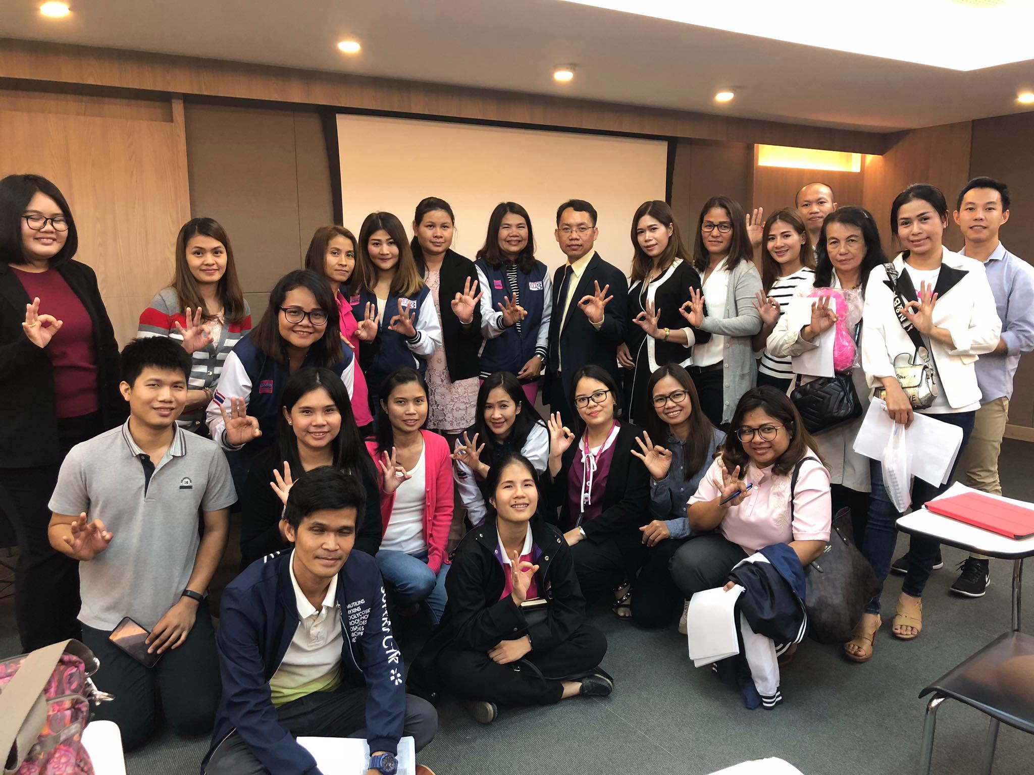 ขอบพระคุณ คุณหน่อย และ คุณยุทธ (ประกันสุขภาพ)