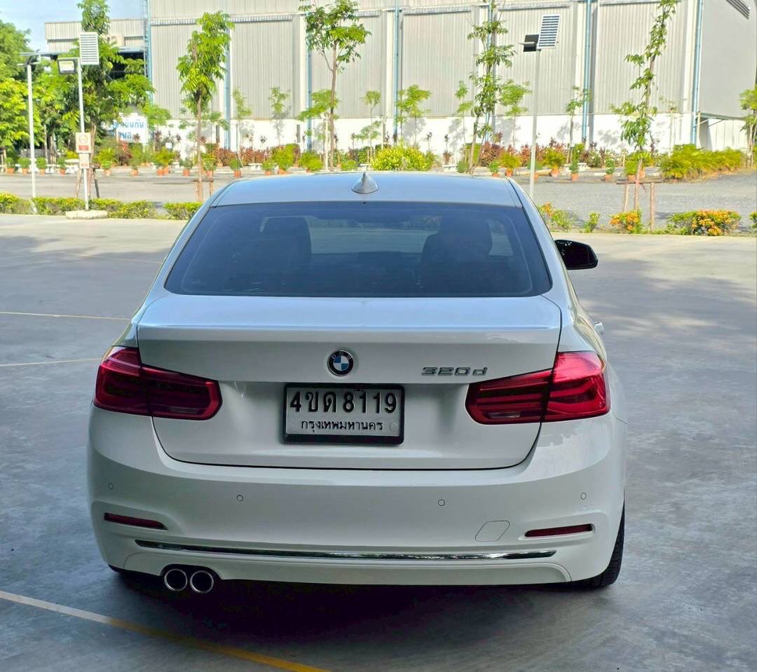 BMW 320d F30 LCI ปี 2018