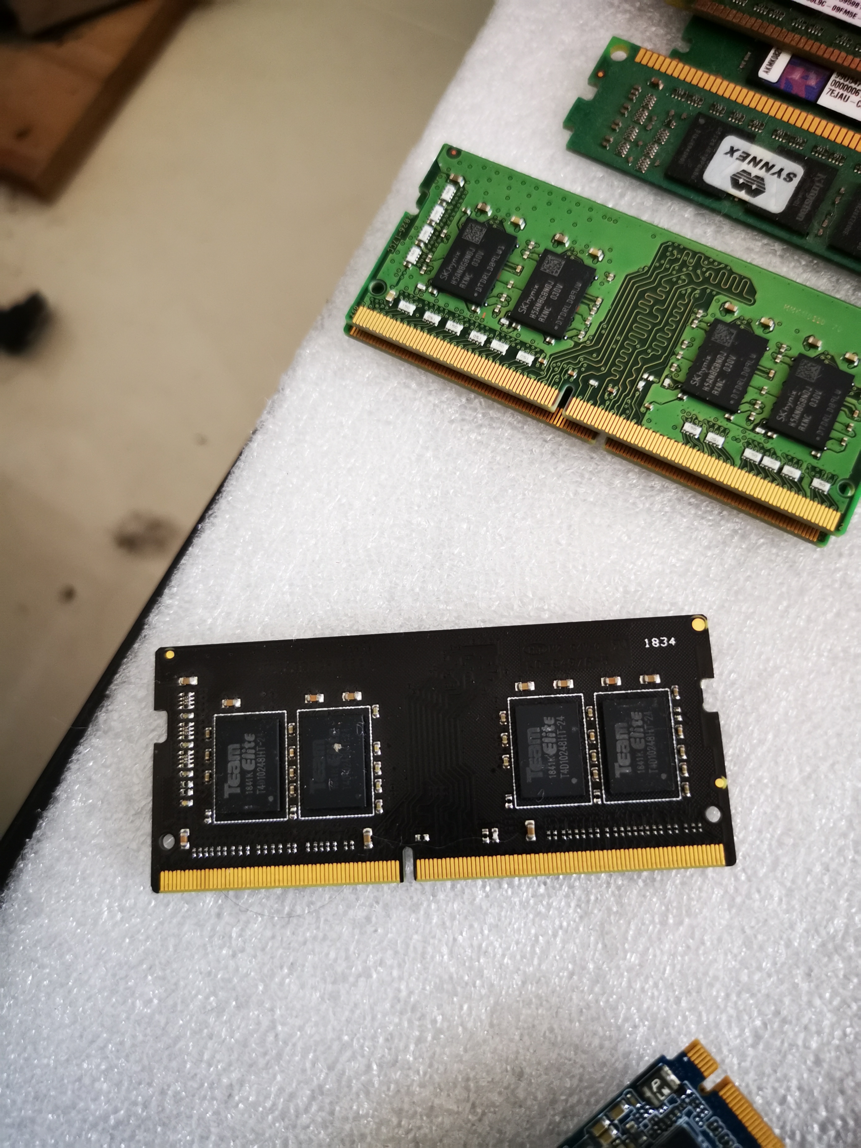 Ram NB TeamGroup DDR4 8GB(8*1)/2400