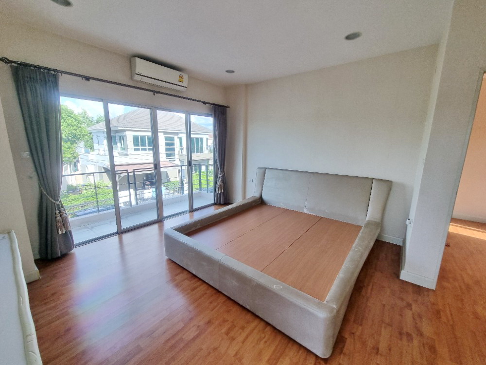 ให้เช่า บ้านเดี่ยว เลี้ยงสัตว์ได้ ไลฟ์-บางกอก-บูเลอวาร์ด-ราชพฤกษ์-รัตนาธิเบศร์ ใกล้โรบินสัน ไลฟ์สไตล์ ราชพฤกษ์