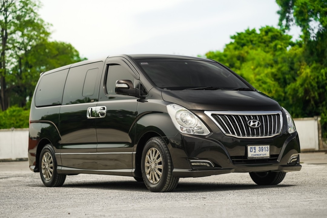 Hyundai H1 Elite (สีน้ำตาล) ปี 2017