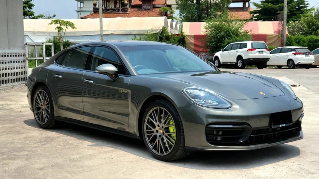 Porsche Panamera 4 E Hybrid Platinum Edition ปี 2022