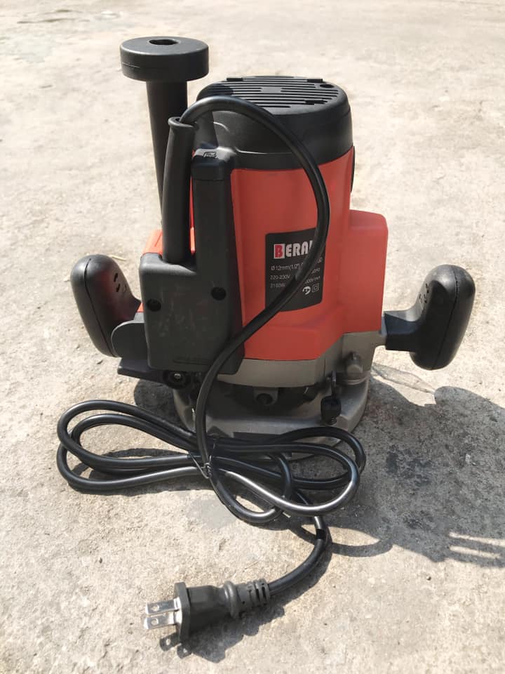 เร้าเตอร์ไม้ ยี่ห้อ BERALA พร้อมดอก