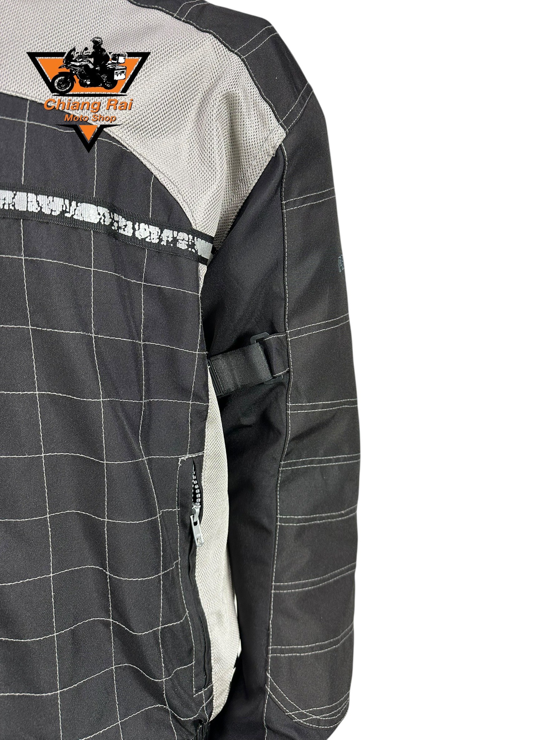 เสื้อขี่มอเตอร์ไซด์( มือสอง) CRSB 004 : อก 48" ยาว 27" (L) **PROBIKER**