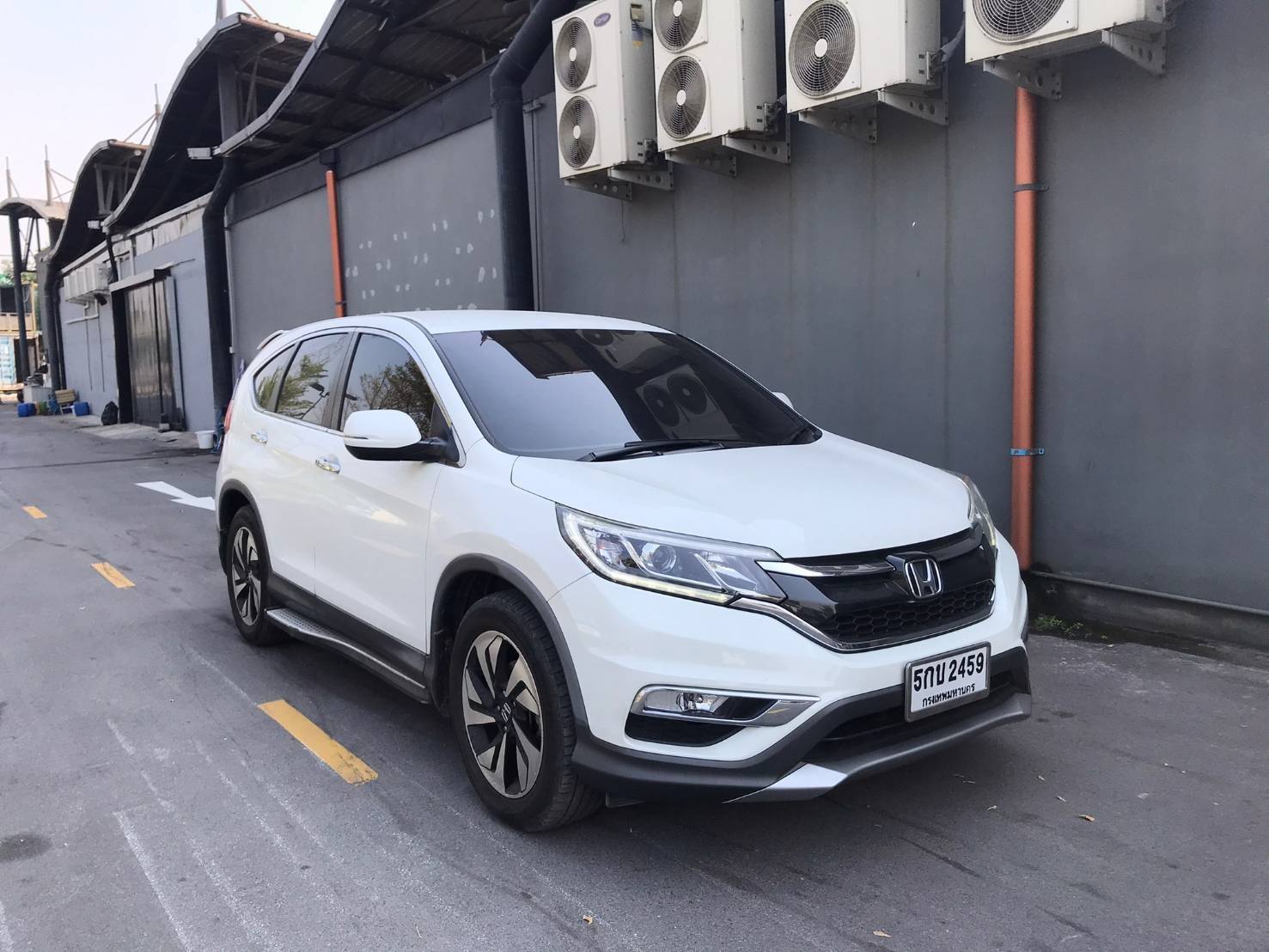Honda CRV 2.4EL 2WD AT (MNC) สีขาว ปี 2016