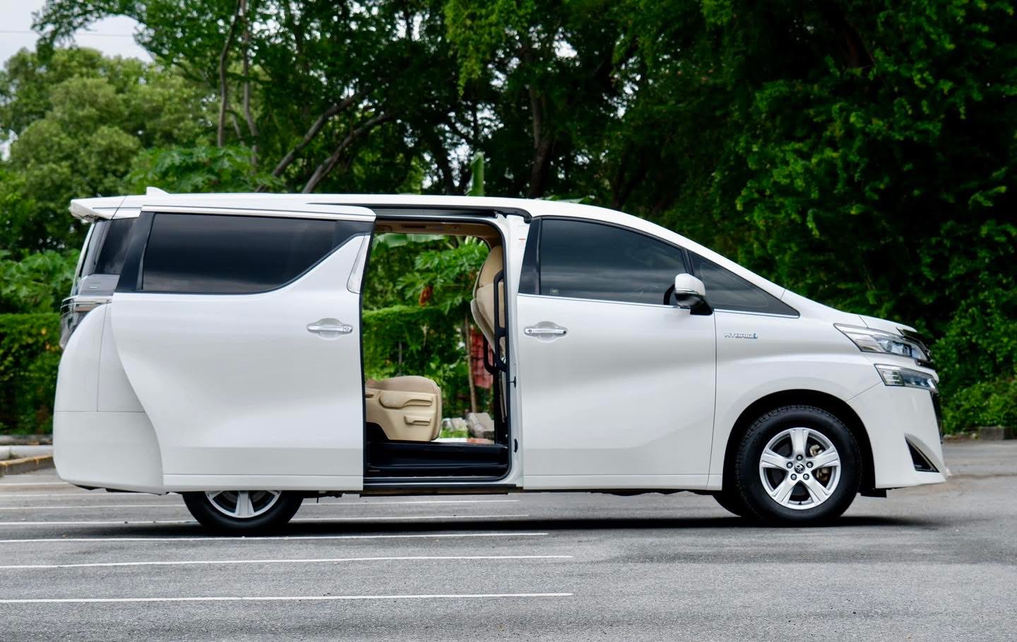 Toyota Vellfire Hybrid X 2.5L Minorchange ปี 2020